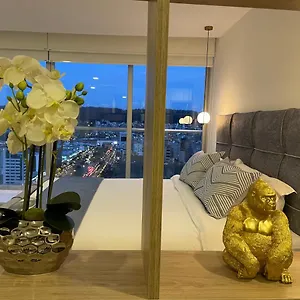 Apartment Nueva Suite-piso 21 Vista La Carolina @one, Quito