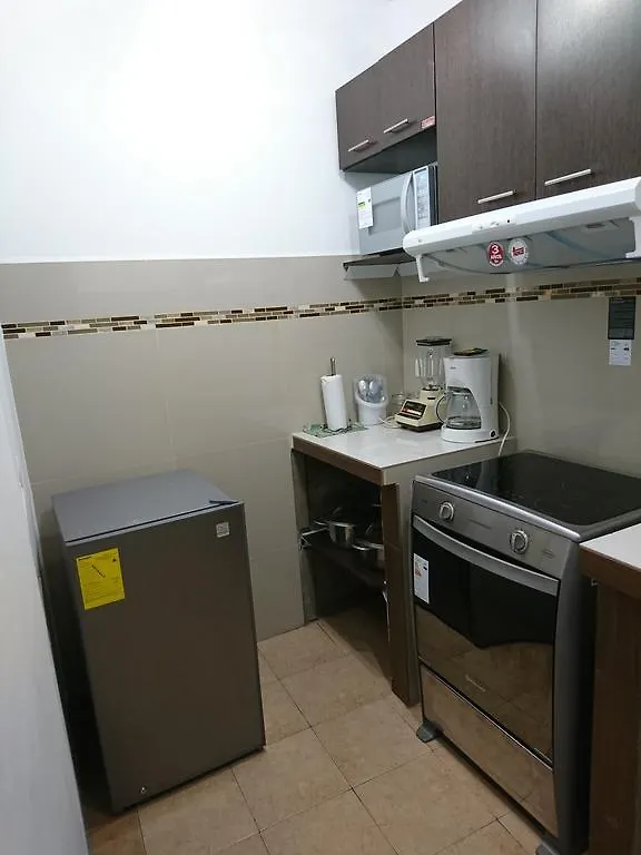 Apartamentos Colonial Home 키토 아파트